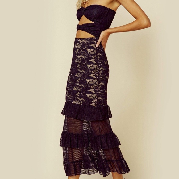 Planet Blue Bowtie Maxi Dress - Picture 2 of 4